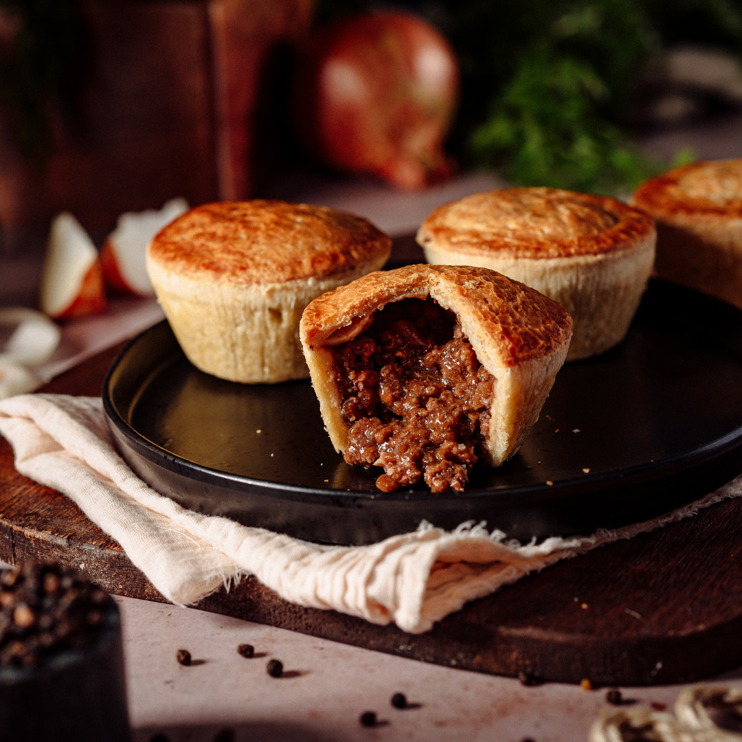 Small Minced Beef & Onion Pies